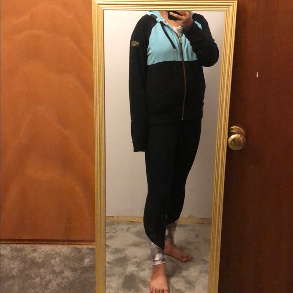 Pink VS Victoria’s secret jacket